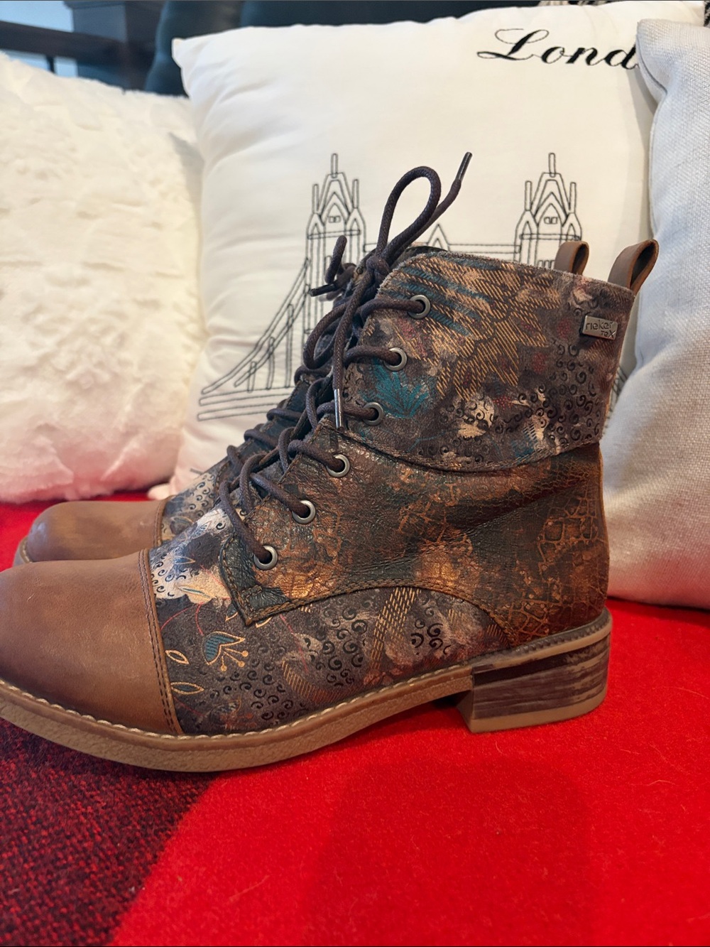 Rieker TEX Multi Floral Lace Up Ankle Boots Size 40 US 8.5 9 Warm Lined Zip 9461